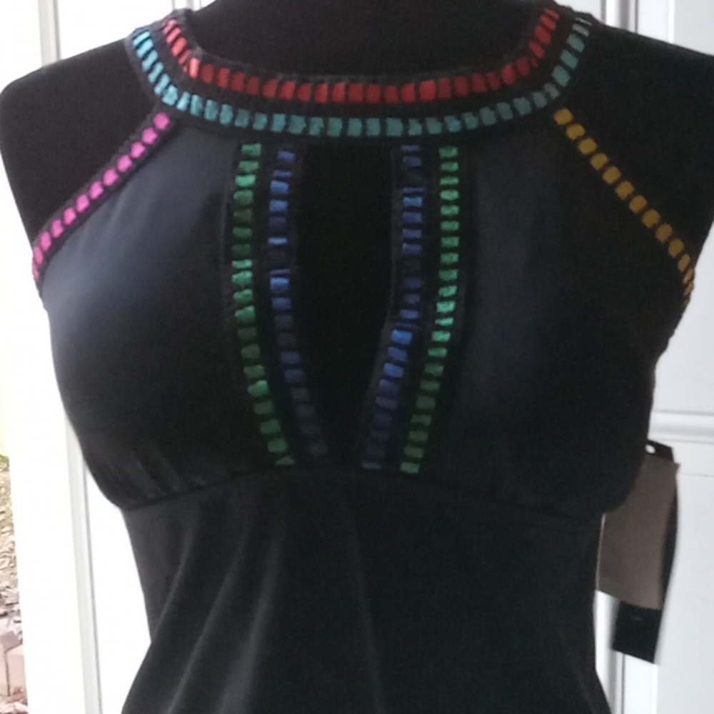 Top - Picture 2 of 5